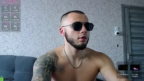 PaulGrow webcam model stream image