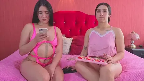 Isa_And_Natasha webcam stripchat model stream image