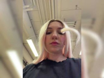 Kris_Cute webcam bongacams model stream image