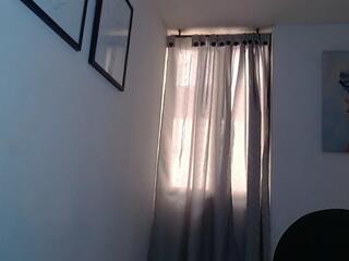 Andrew Mathews webcam model stream image