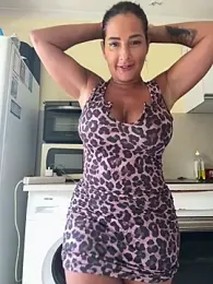 Safia_dz webcam stripchat model stream image
