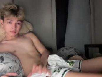 camwithethan webcam model stream image