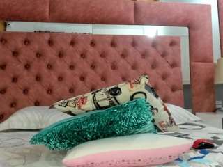 alwaysnaughtyx webcam model stream image