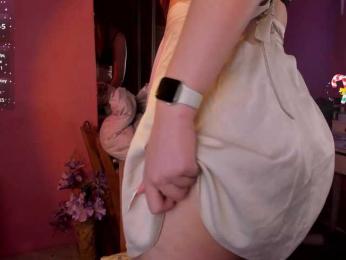 CarolineLovers webcam model stream image