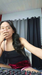 Seductive_hot webcam model stream image