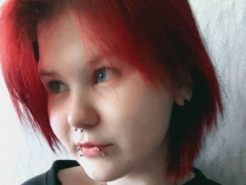 FillisFox webcam model stream image