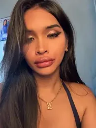 PrettyYoungHugeCockTS webcam stripchat model stream image