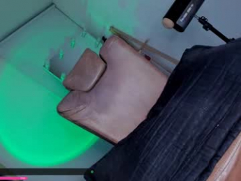 azulawitch webcam model stream image