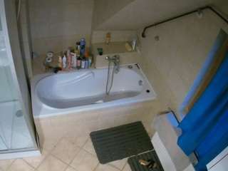 voyeurcam-julmodels-bath-2nd-1 webcam model stream image