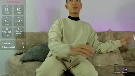 LoganTwink18 webcam model stream image