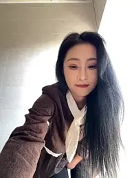 so-linger webcam stripchat model stream image