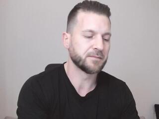 Hadess webcam model stream image