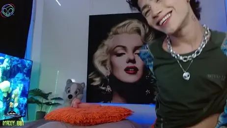 maxiy_001 webcam model stream image