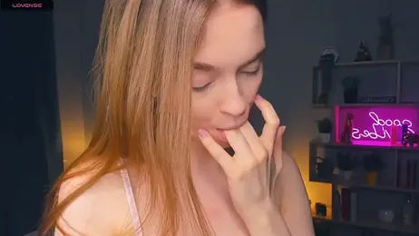 MarianFares webcam model stream image