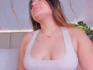 chloee-monroe webcam model stream image