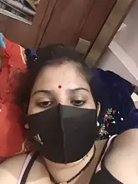 Maahi-Queen webcam model stream image