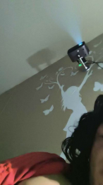 klintt webcam model stream image