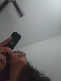 cinnaminnie webcam model stream image