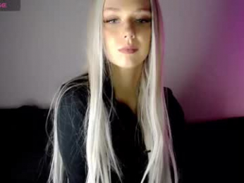 pervyblonde webcam model stream image