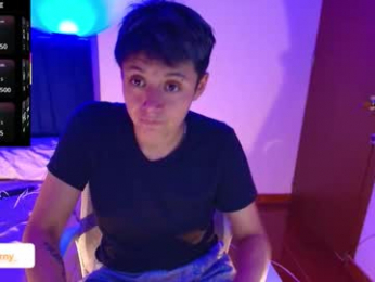 naty_lux19 webcam model stream image