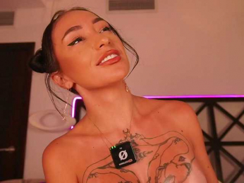 LunaMystyque webcam model stream image