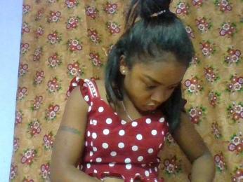 Elysa7 webcam model stream image