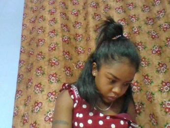 Elysa7 webcam model stream image