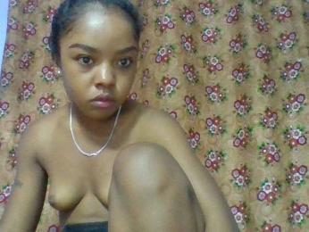 Elysa7 webcam model stream image