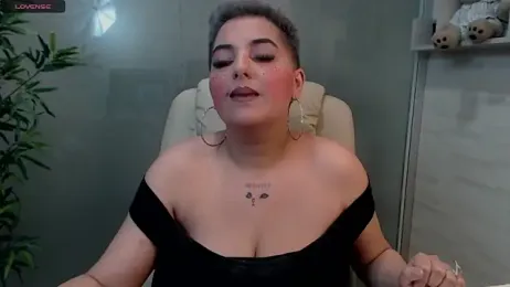 BustyAllyy webcam model stream image