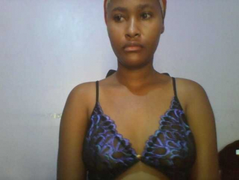 Sweet-boo webcam model stream image