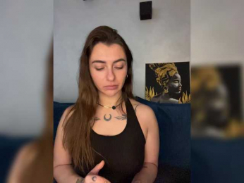 WILDGIRL webcam model stream image