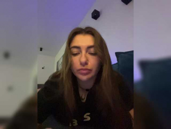 WILDGIRL webcam model stream image