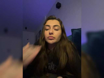 WILDGIRL webcam model stream image