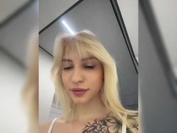 Cristi-Candy webcam bongacams model stream image