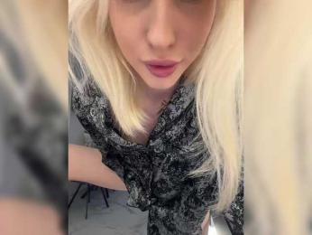 Cristi-Candy webcam model stream image