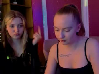 mila_glow webcam model stream image