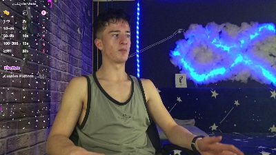 SirReed webcam cam4 model stream image