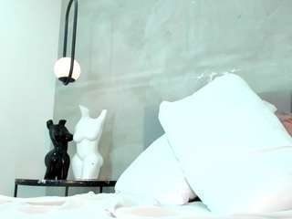 kikievega webcam model stream image