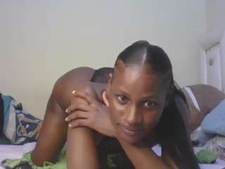 cuteshylinda webcam model stream image
