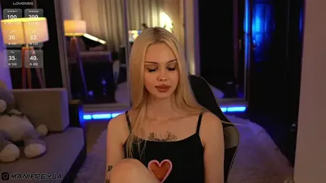 ManiFreyja webcam stripchat model stream image