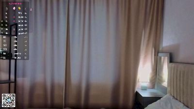 LoraGriff webcam model stream image