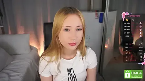 OraCurrington webcam model stream image