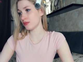 ainsleybrookhouse webcam model stream image