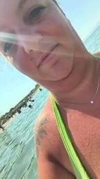 LaReginaNera webcam model stream image