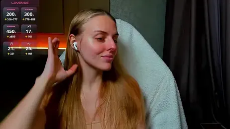 Jam_cream webcam model stream image