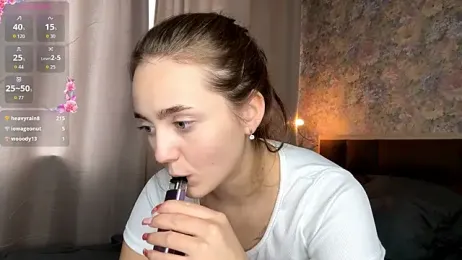 LoraDavi webcam model stream image