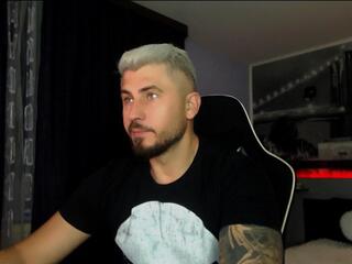 Andy Nice webcam model stream image