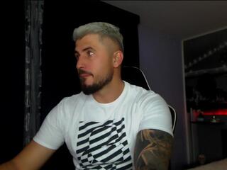 Andy Nice webcam model stream image