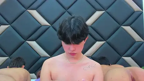 Hot_Threesomee webcam model stream image