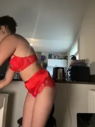 Lauyako_974 webcam model stream image